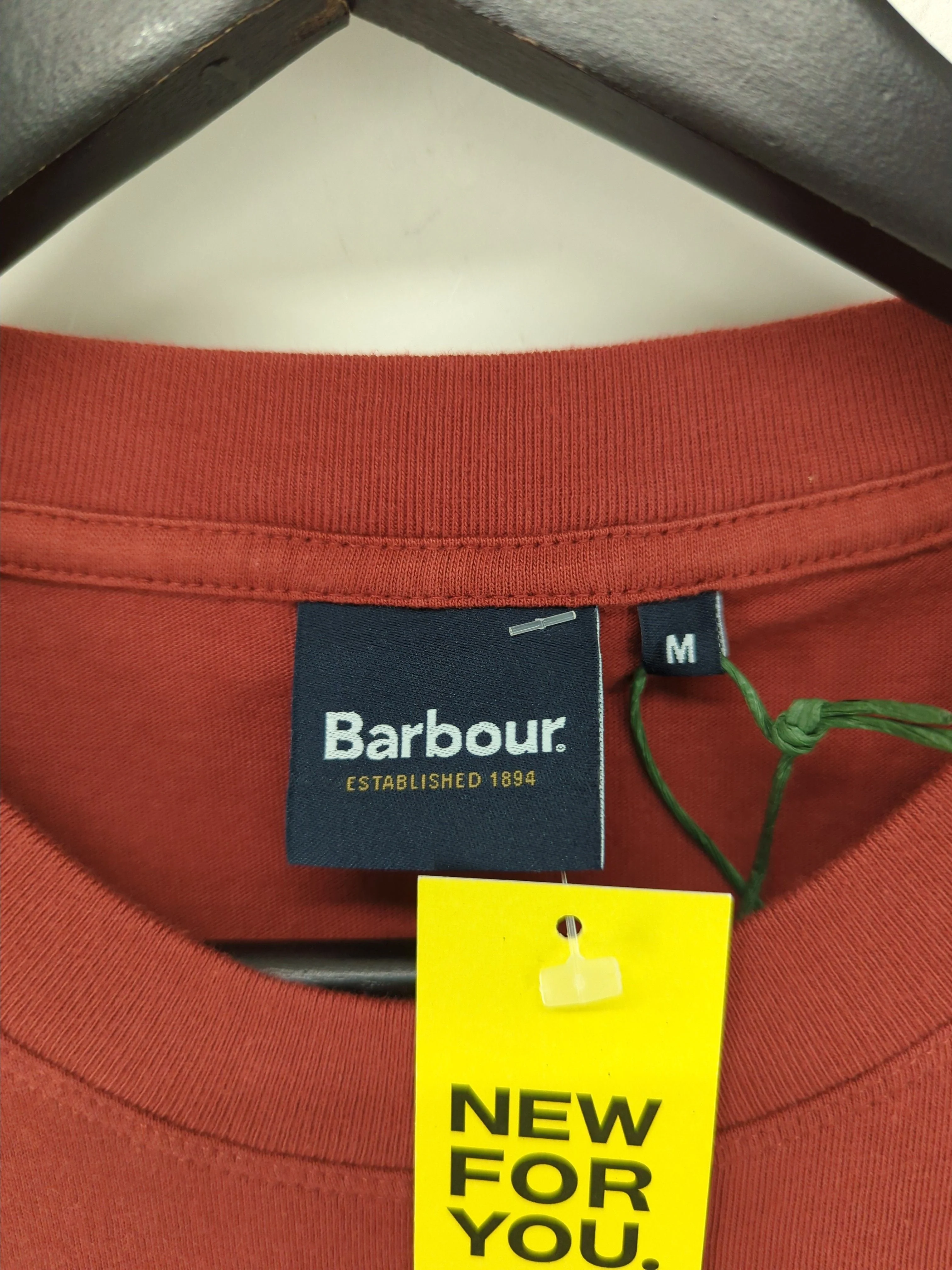 Barbour Men's T-Shirt M Brown Graphic 100% Cotton Basic New with tags - Image 5