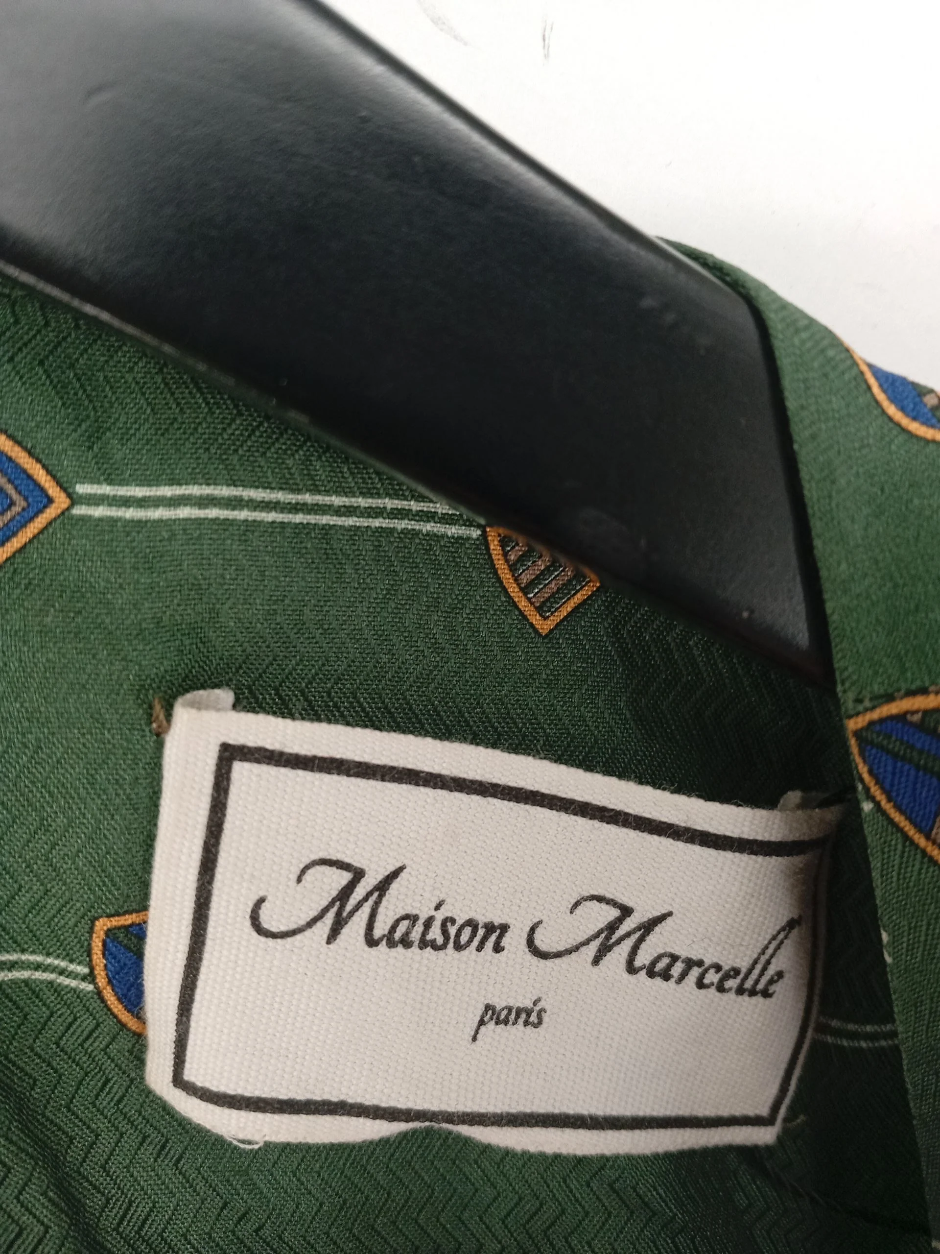 Maison Marcelle Women's Top M Green Silk with Animal Fur Basic New with tags - Image 5