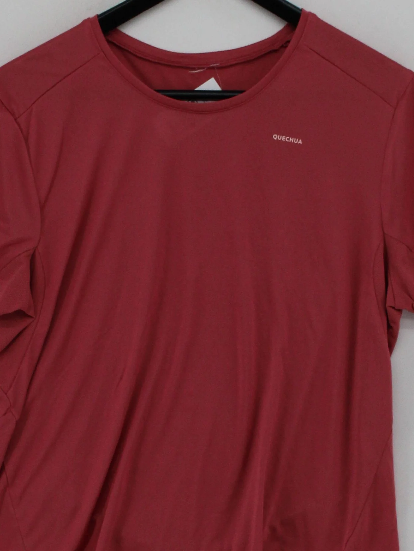 Quechua Men's T-Shirt S Red 100% Polyester Round Neck Basic - Image 3