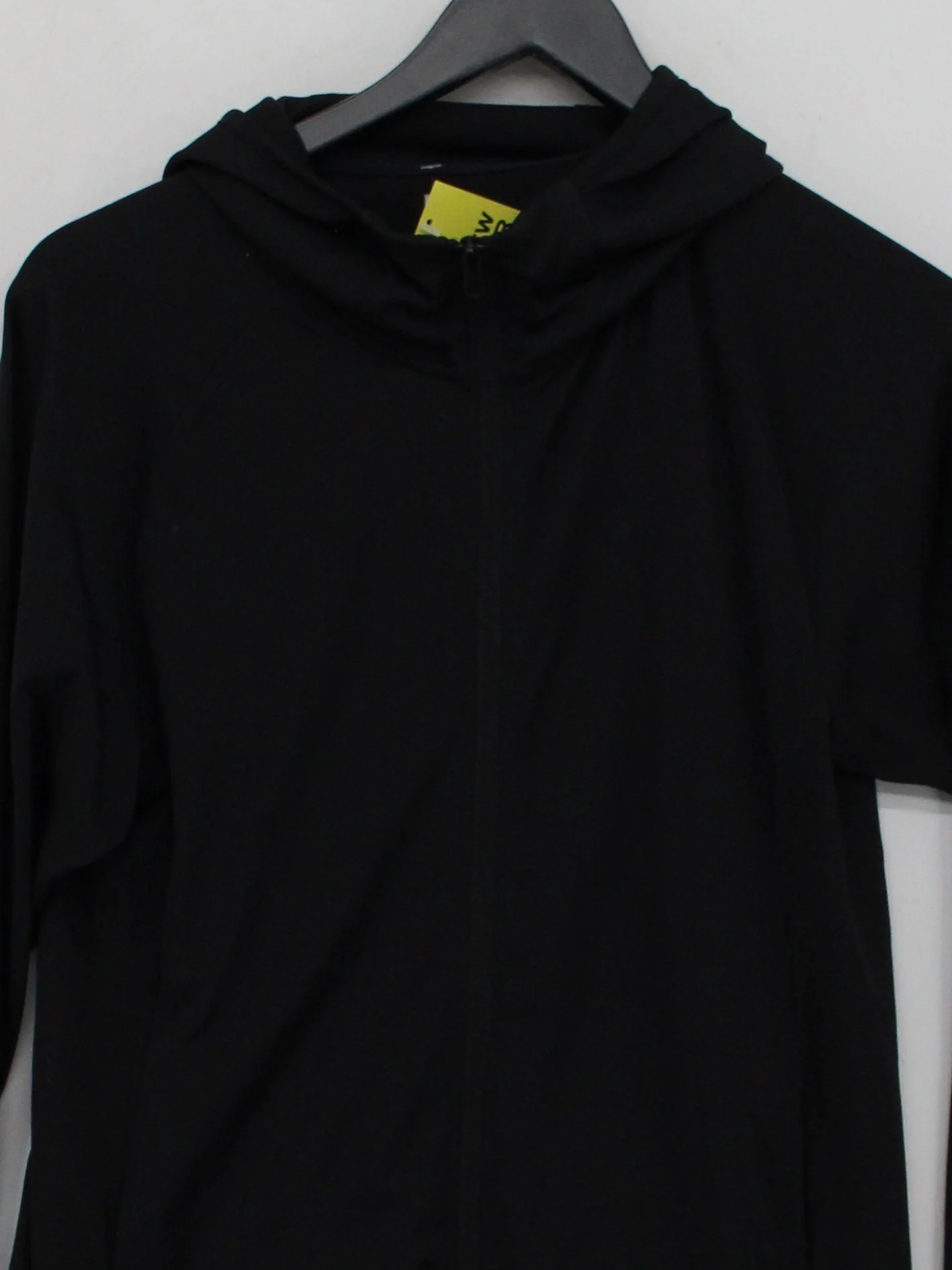 Uniqlo Men's Hoodie M Black 100% Polyester Pullover - Image 3