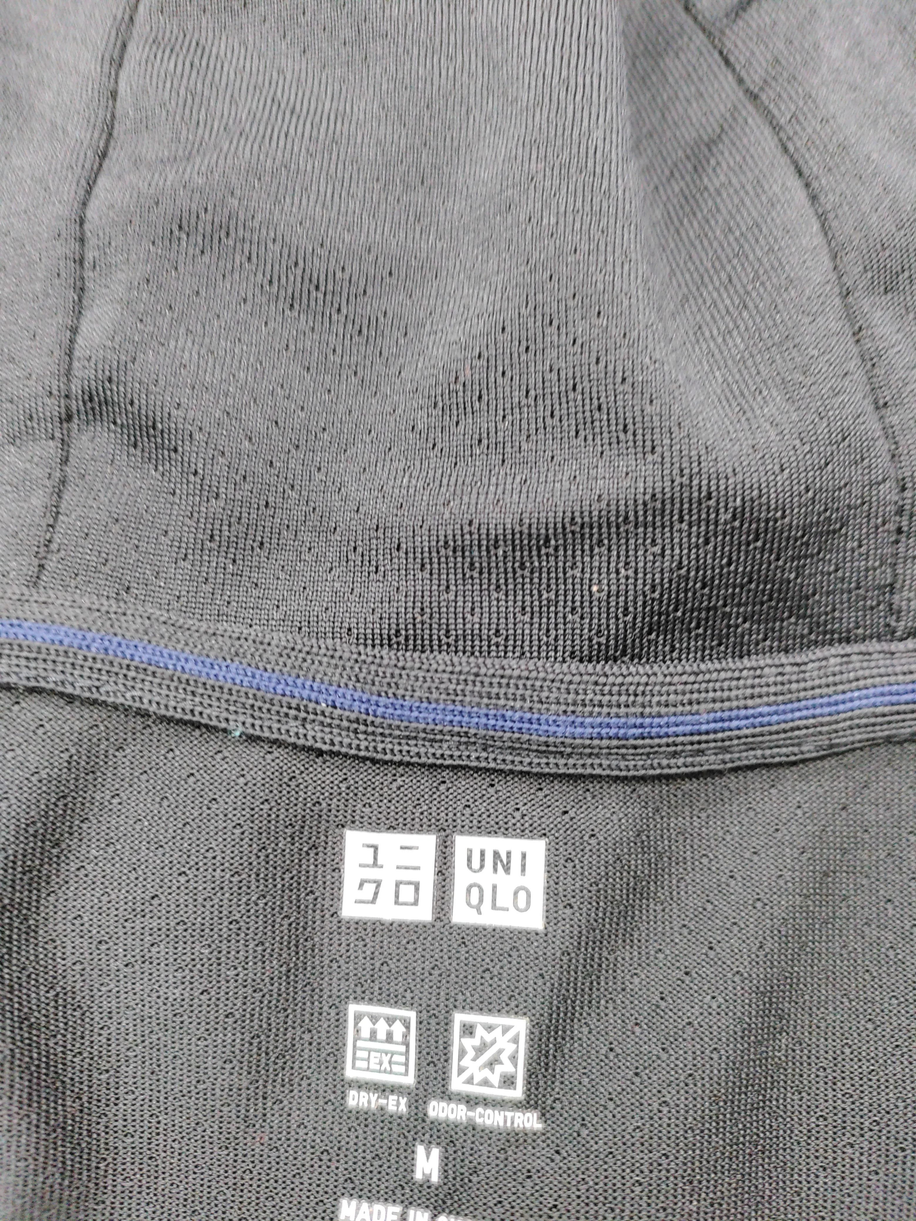 Uniqlo Men's Hoodie M Black 100% Polyester Pullover - Image 5