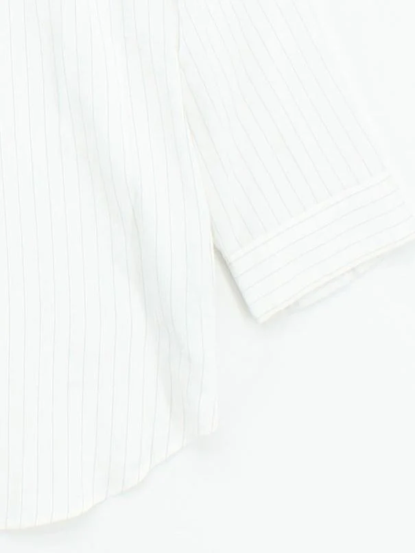 Uniqlo Women's Shirt M White Viscose with Polyester Basic - Image 4